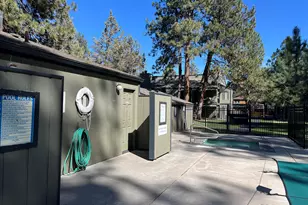 807 E Desperado Trail, Sisters, OR 97759 - Photo 33