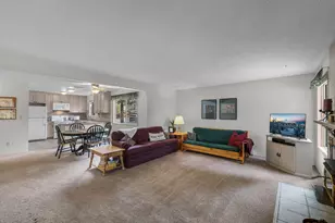 807 E Desperado Trail, Sisters, OR 97759 - Photo 5