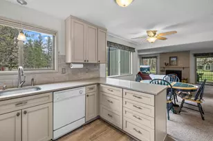807 E Desperado Trail, Sisters, OR 97759 - Photo 1