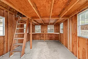 4002 Dry Creek Rd, Medford, OR 97504 - Photo 41