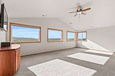 4002 Dry Creek Road, Medford, OR 97504 - Photo 17