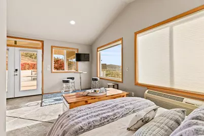 4002 Dry Creek Road, Medford, OR 97504 - Photo 33