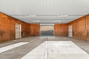 4002 Dry Creek Rd, Medford, OR 97504 - Photo 39