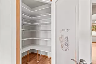 4002 Dry Creek Rd, Medford, OR 97504 - Photo 11