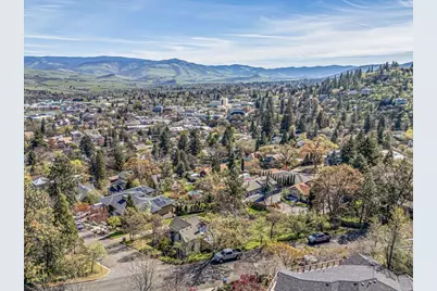 166 Nob Hill Street, Ashland, OR 97520 - Photo 5