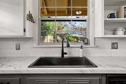 1427 NW Washington Boulevard, Grants Pass, OR 97526 - Photo 13