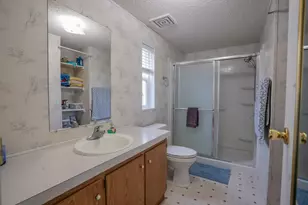 3700 Bellinger Ln, Medford, OR 97501 - Photo 9