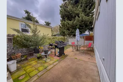 3700 Bellinger Lane #SPC 22, Medford, OR 97501 - Photo 13