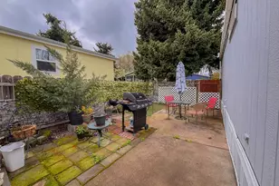 3700 Bellinger Ln, Medford, OR 97501 - Photo 13