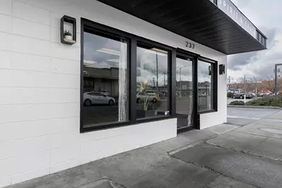 237 SE G Street, Grants Pass, OR 97526 - Photo 3