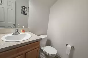 897 SE Kierra Pl, Madras, OR 97741 - Photo 5