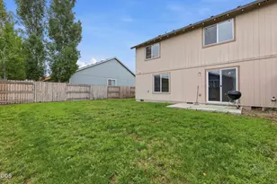 901 SE Kierra Pl, Madras, OR 97741 - Photo 25