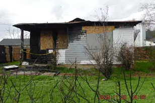 811 Narregan St, Medford, OR 97501 - Photo 1