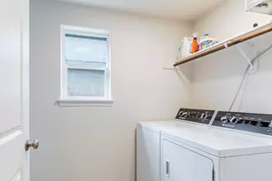 3210 NW 10th St, Redmond, OR 97756 - Photo 17