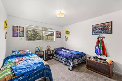 413 Emerald Circle, Medford, OR 97501 - Photo 15