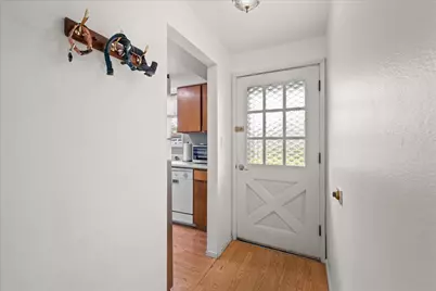 413 Emerald Circle, Medford, OR 97501 - Photo 5