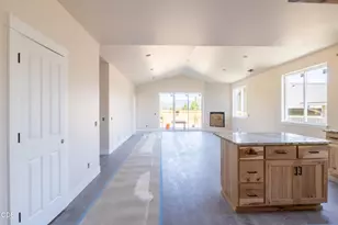 2736 Denton Trail, Grants Pass, OR 97527 - Photo 3