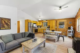 51862 Pine Loop Dr, La Pine, OR 97739 - Photo 7