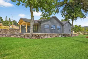 4691 Cherry Ln, Medford, OR 97504 - Photo 27
