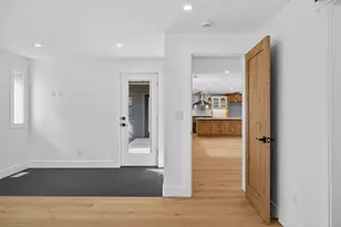 4691 Cherry Ln, Medford, OR 97504 - Photo 33