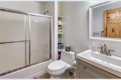 16051 Leona Lane, La Pine, OR 97739 - Photo 15