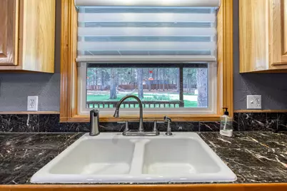 16051 Leona Lane, La Pine, OR 97739 - Photo 7