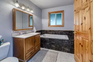 16051 Leona Ln, La Pine, OR 97739 - Photo 13