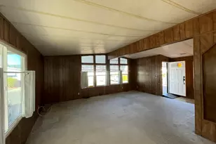 301 Freeman Rd, Central Point, OR 97502 - Photo 7