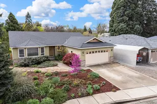 850 Forest Glen Dr, Central Point, OR 97502 - Photo 29