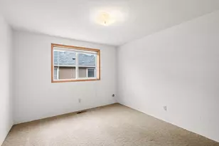 850 Forest Glen Dr, Central Point, OR 97502 - Photo 19