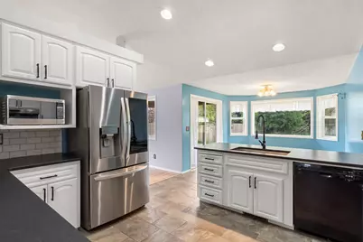 850 Forest Glen Drive, Central Point, OR 97502 - Photo 13