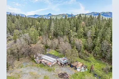 9650 W Evans Creek Road, Rogue River, OR 97537 - Photo 7