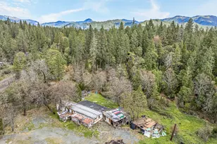 9650 W Evans Creek Rd, Rogue River, OR 97537 - Photo 7