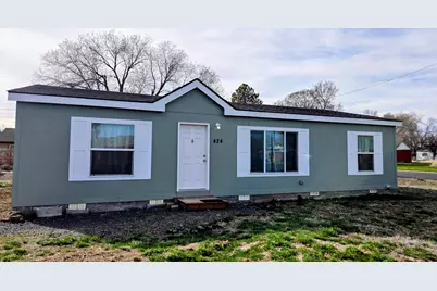 424 S Harney Avenue, Burns, OR 97720 - Photo 1