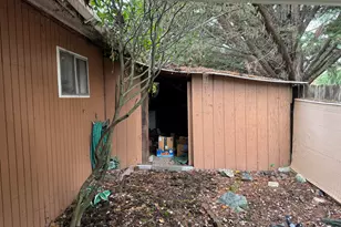 225 SW Westholm Ave, Grants Pass, OR 97526 - Photo 13