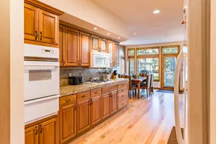 57021 Peppermill Cir, Sunriver, OR 97707 - Photo 11