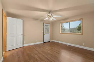 2495 NW Loma Vista Dr, Roseburg, OR 97471 - Photo 27
