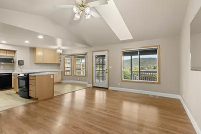 2495 NW Loma Vista Drive, Roseburg, OR 97471 - Photo 19