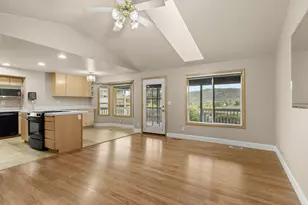 2495 NW Loma Vista Dr, Roseburg, OR 97471 - Photo 19