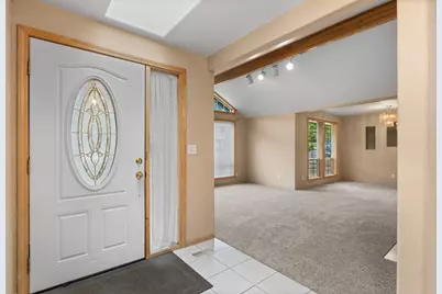 2495 NW Loma Vista Drive, Roseburg, OR 97471 - Photo 5