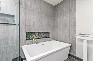 2014 Crestview Dr, Ashland, OR 97520 - Photo 35