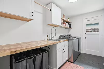 365 SE 5th Street, Bend, OR 97702 - Photo 19