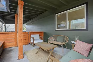 365 SE 5th St, Bend, OR 97702 - Photo 33