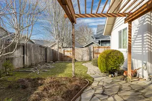 1150 Angler Ln, Grants Pass, OR 97527 - Photo 19