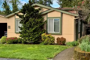 126 NW Wrightwood Cir, Grants Pass, OR 97526 - Photo 1