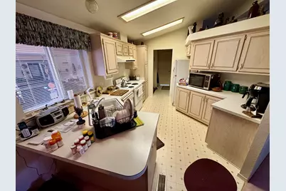 126 NW Wrightwood Circle, Grants Pass, OR 97526 - Photo 7