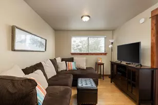 1010 NW Roanoke Ave, Bend, OR 97703 - Photo 5