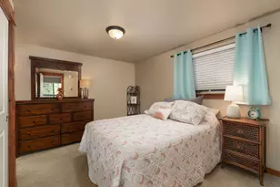 1010 NW Roanoke Ave, Bend, OR 97703 - Photo 9