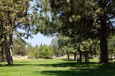 1010 NW Roanoke Avenue #APT 9, Bend, OR 97703 - Photo 21