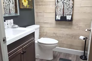 1001 SE 15th St, Bend, OR 97702 - Photo 13